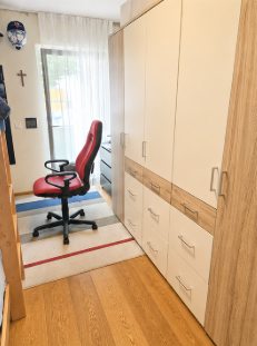Helle Wohlfühlwohnung in zentraler Lage – 104 m² Wohnkomfort – Albrecht-Dürer-Straße 15, 65195 Wiesbaden – Vorschaubild 3