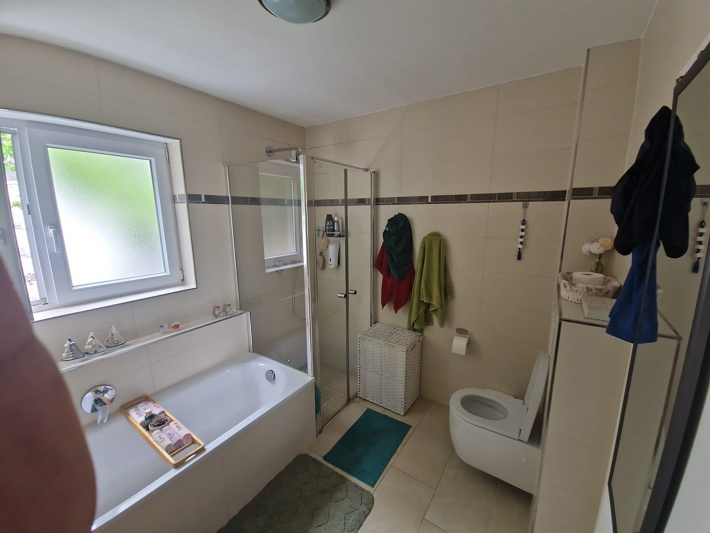 Helle Wohlfühlwohnung in zentraler Lage – 104 m² Wohnkomfort – Albrecht-Dürer-Straße 15, 65195 Wiesbaden – Vorschaubild 7