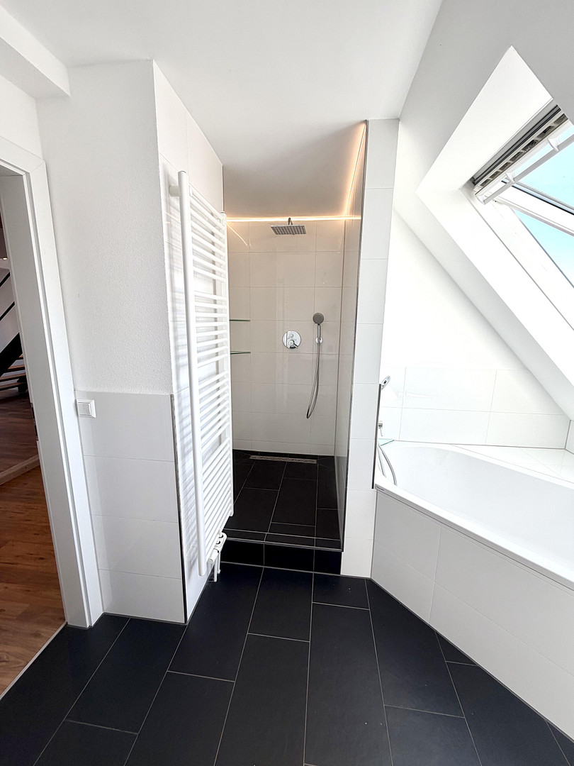 Über den Dächern des Lehenviertels in Suttgart Süd – moderne offene Dachwohnung – Stuttgart(Süd) – Vorschaubild 4