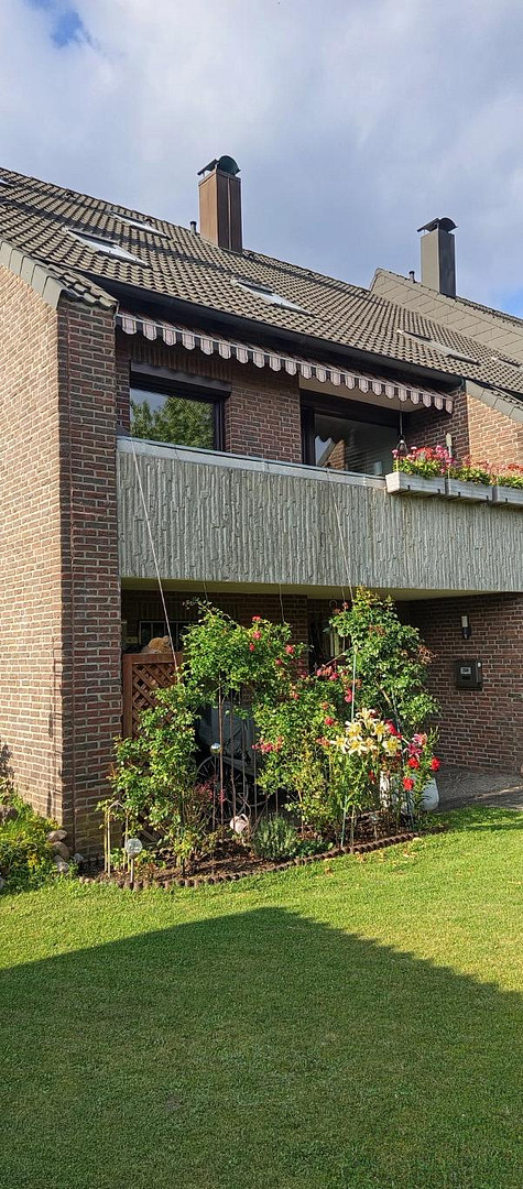 Wentorf - PROVISIONSFREI - Beste Lage, Großzügiges Endreihenhaus mit Einzelgarage und großen Garten. – 21465 Wentorf bei Hamburg – Vorschaubild 2