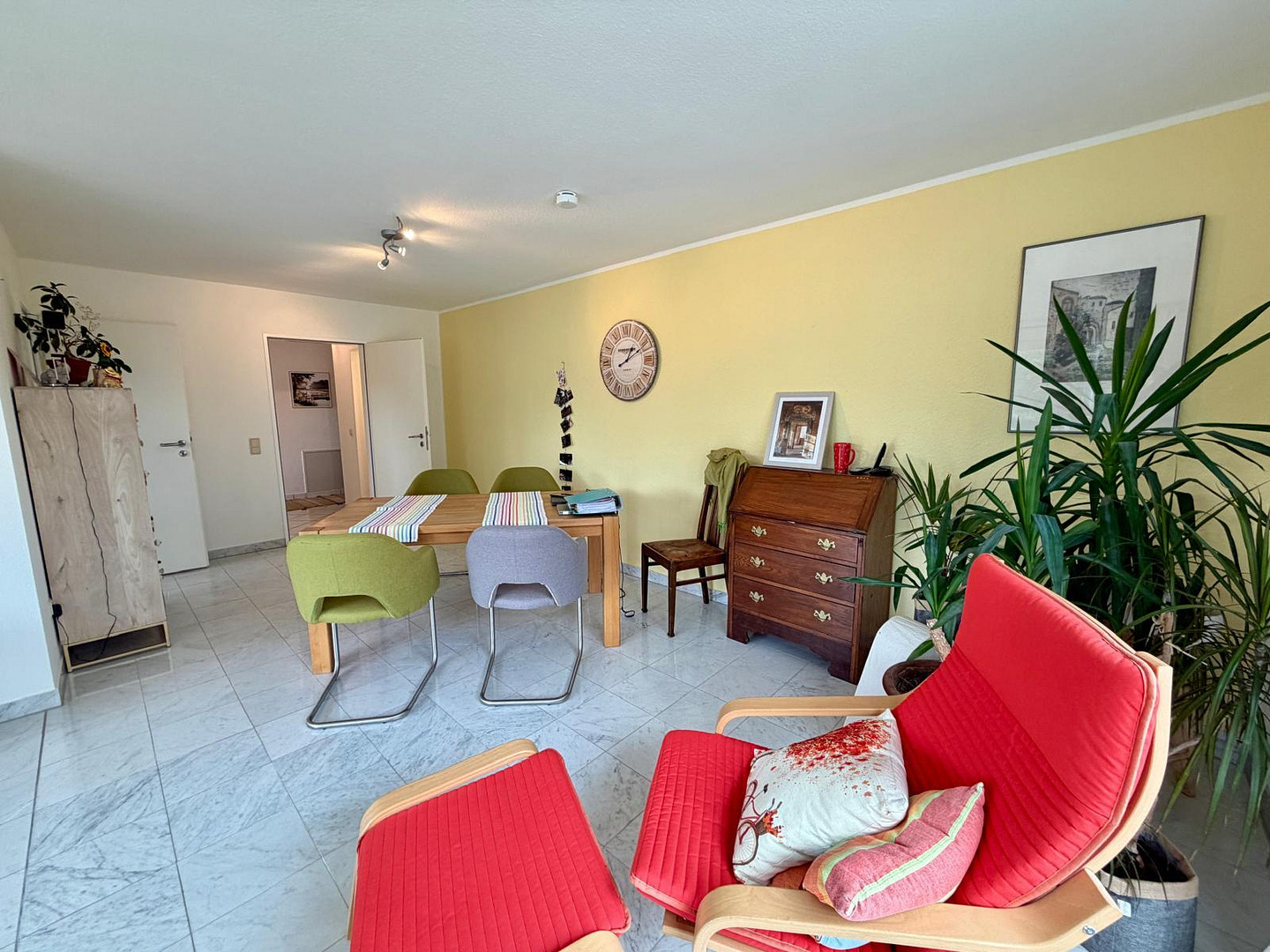 Helle 3-Zimmer-Wohnung mit großem Balkon in Schlebusch, bezugsfrei ab 01.09 – Opladener Straße 102, 51375 Leverkusen(Schlebusch) – Vorschaubild 3