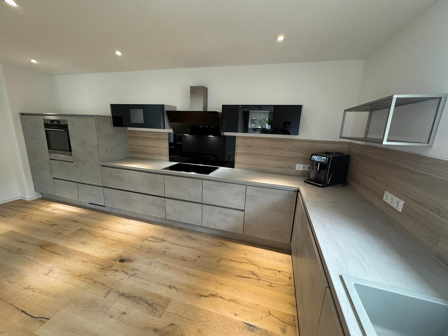 Modernes, großzügiges Einfamilienhaus mit Einliegerwohnung und Garage am Waldrand – Darmstadt(Kranichstein) – Vorschaubild 7