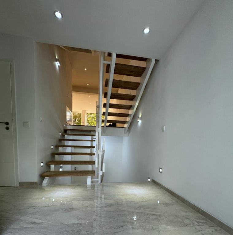 Modernes, großzügiges Einfamilienhaus mit Einliegerwohnung und Garage am Waldrand – Darmstadt(Kranichstein) – Vorschaubild 11
