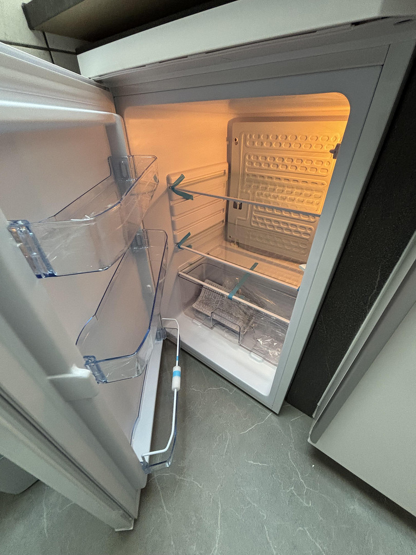 Dachgeschosswohnung löffelfertig 1ZiKüDB mit Einbauküche, voll möbliert – Mühlenbroicher Weg 143, 40472 Düsseldorf(Rath) – Vorschaubild 13