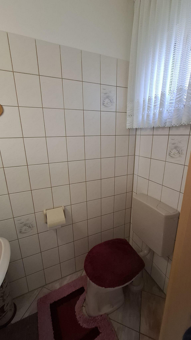 Provisionsfrei: Reihenhaus in Nürnberg-Kornburg mit Fußbodenheizung & Garage – Kornburg – Vorschaubild 9