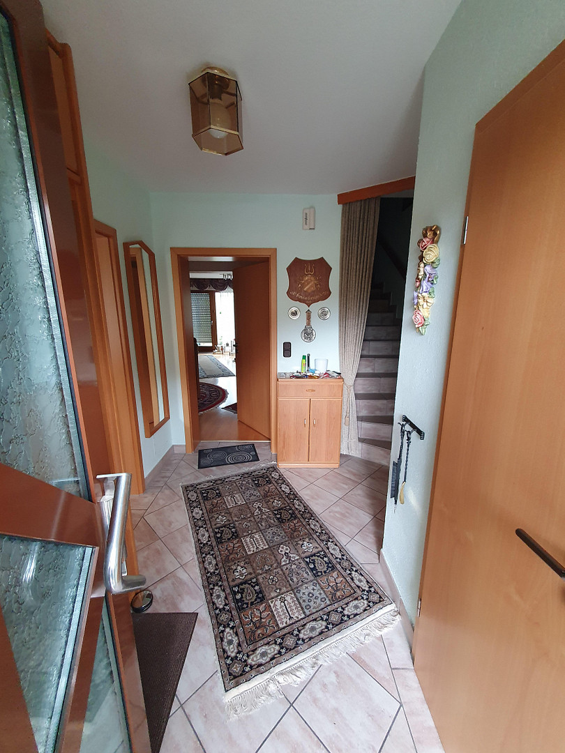 Provisionsfrei: Reihenhaus in Nürnberg-Kornburg mit Fußbodenheizung & Garage – Kornburg – Vorschaubild 8