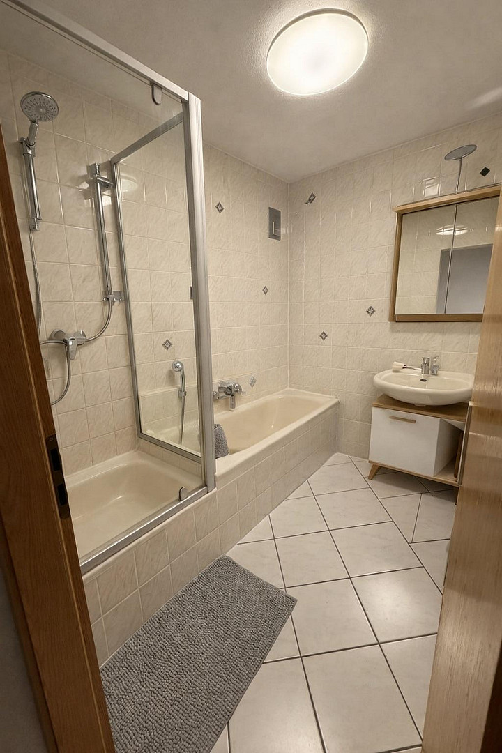 Pforzheim 2,5‑Zimmer Terrassenwohnung, TG‑Stellplatz, ruhige Lage Rodgebiet, sofort verfügbar – Lameystraße 26, 75173 Pforzheim – Vorschaubild 4