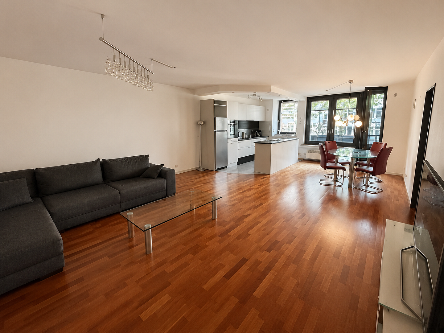 Freiwerdende 2-Zimmer-Wohnung mit Balkon & Aufzug in Köln-Sülz (auf 3 Z. Erweiterbar) – Köln(Klettenberg) – Vorschaubild 3