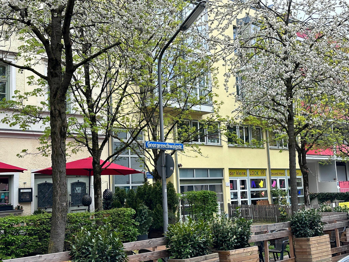 Neben der U-Bahn, komplett möbliert, 3-Zimmer-Wohnung - Wohnen auf Zeit in Milbertshofen – München(Milbertshofen) – Vorschaubild 34