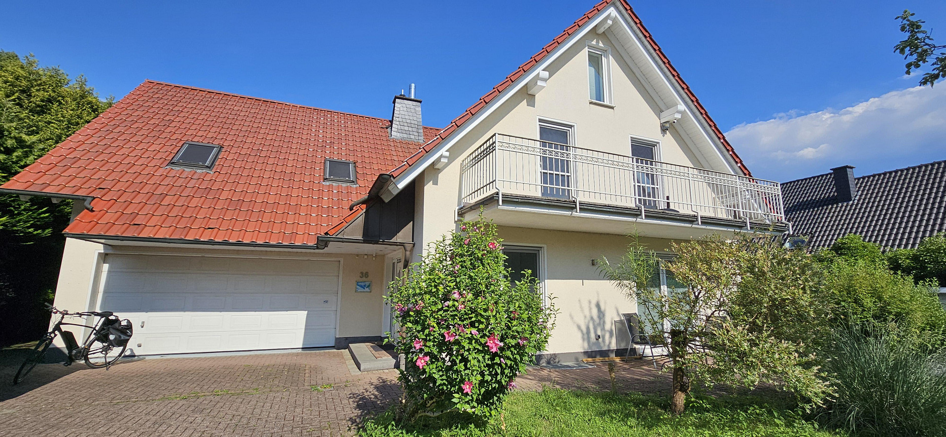 EFH / großer Hausteil mit EBK, Kamin, 2 Terrassen und traumhaftem Garten in direkter Seenähe 🌊 – Möhnesee(Körbecke) – Vorschaubild 27