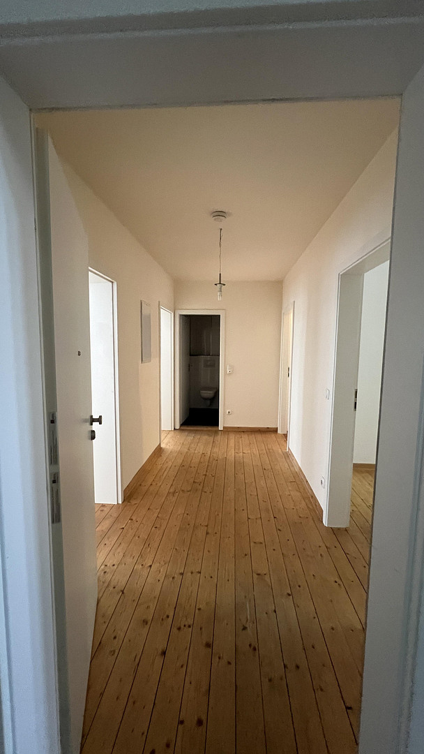 Charmante 3-Zimmer-Altbauwohnung mit Terrasse im Erdgeschoss