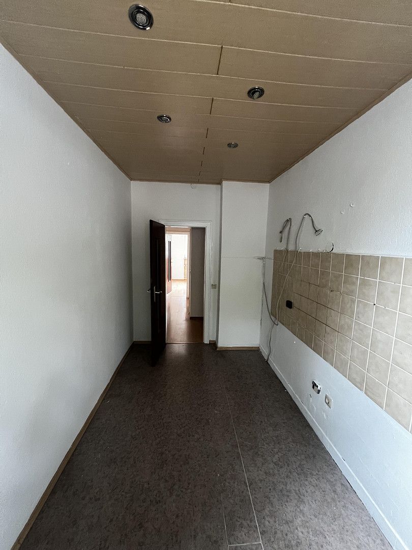 Frisch gestrichene 3-Zimmer-Wohnung mit Balkon am Burbacher Markt – provisionsfrei – Burbacher Markt 14, 66115 Saarbrücken(Burbach) – Vorschaubild 6