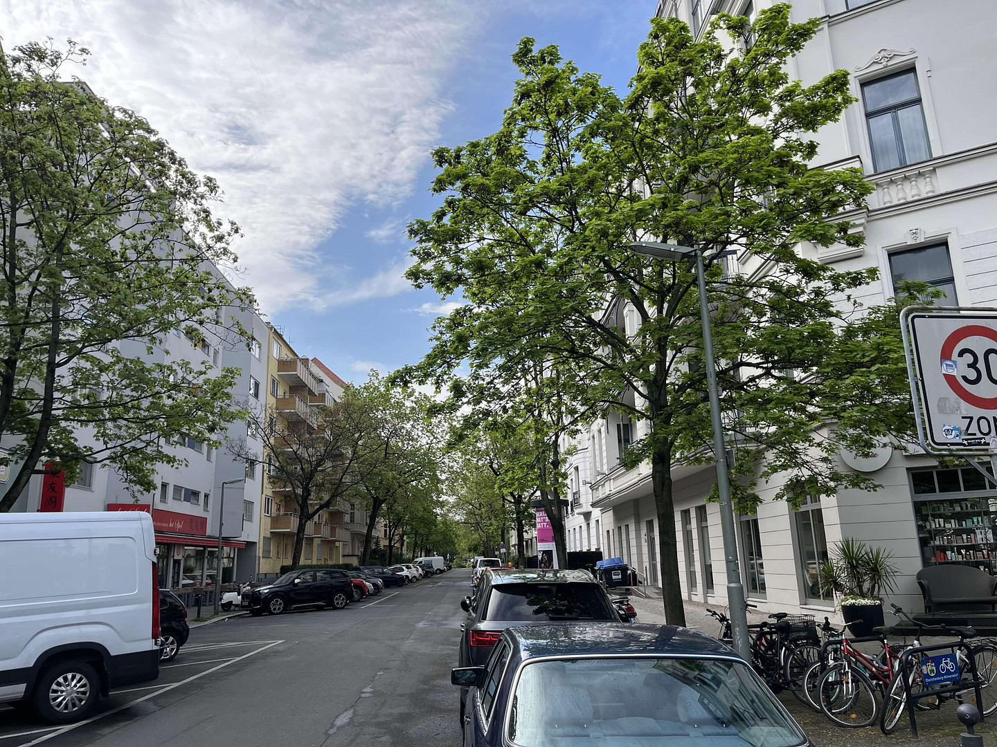 Gepflegte 1,5-Zimmer-Wohnung, Top-Lage in Berlin-Wilmersdorf nahe Kurfürstendamm, PROVISIONSFREI – 10709 Berlin(Wilmersdorf) – Vorschaubild 2