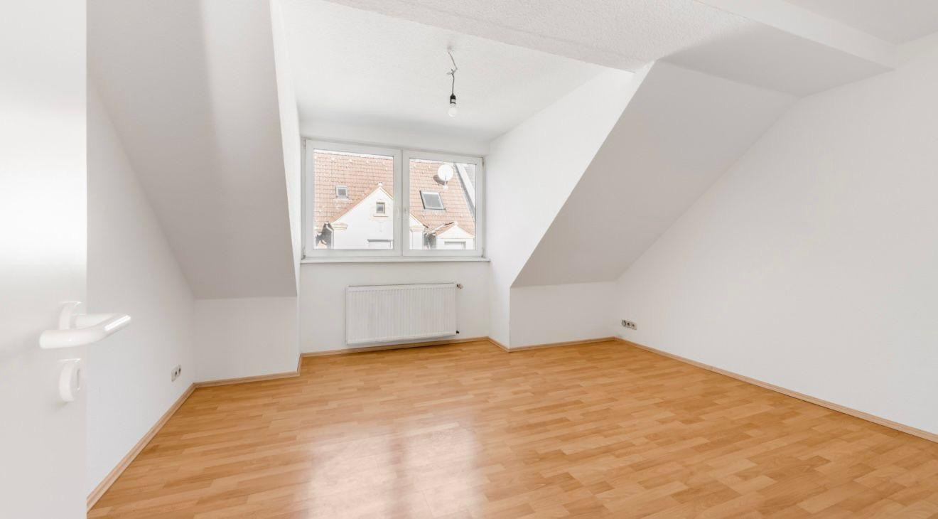 Zentrale Lage, neue Küche, helle Wohnung, 3 Zimmer – Reichsstraße 10, 44809 Bochum(Hamme) – Vorschaubild 8