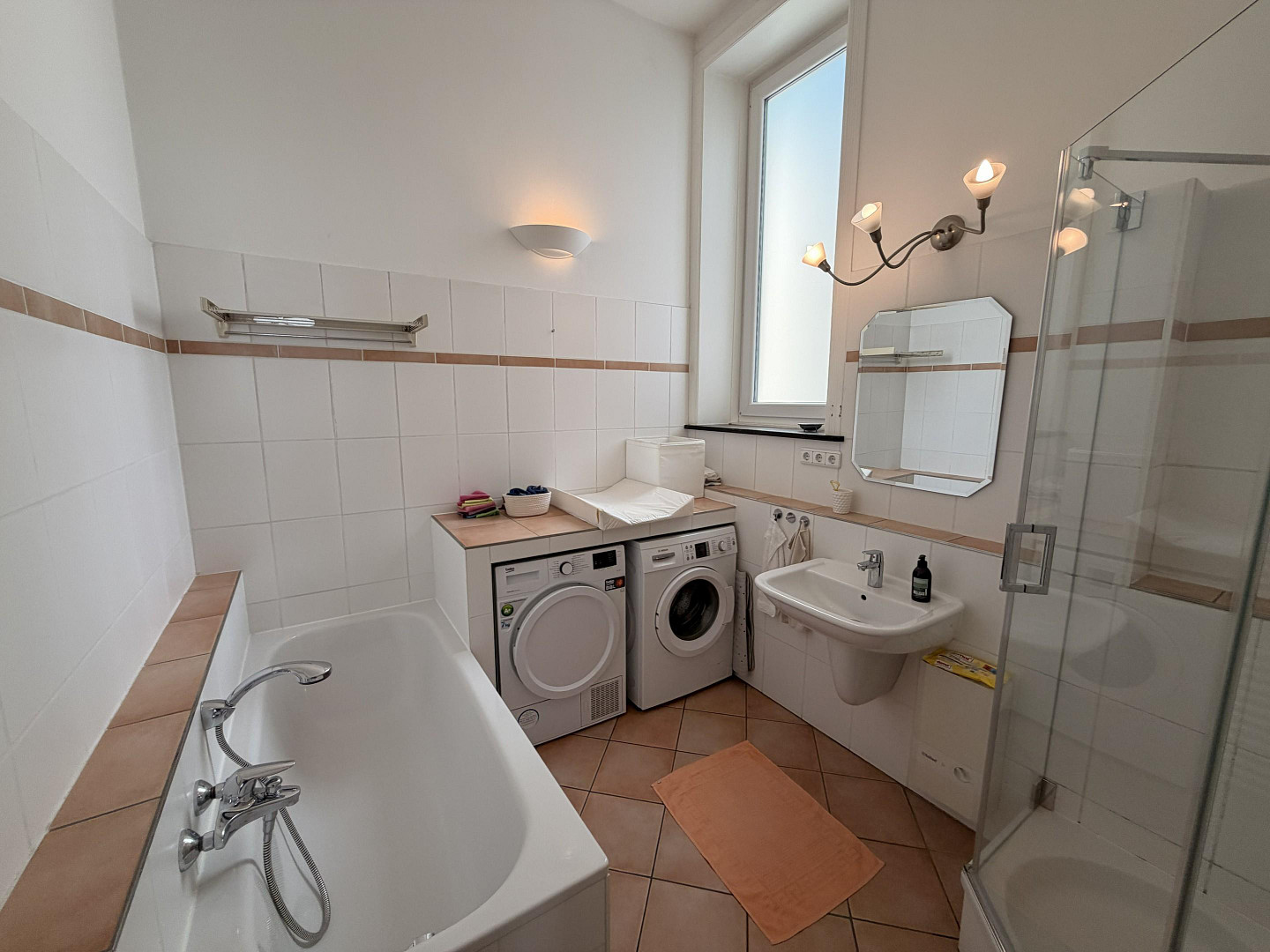 Hohenfelde – Moderne 4-Zimmer-Wohnung mit großzügiger Wohnlounge und Balkon ins Grüne – 22087 Hohenfelde – Vorschaubild 7