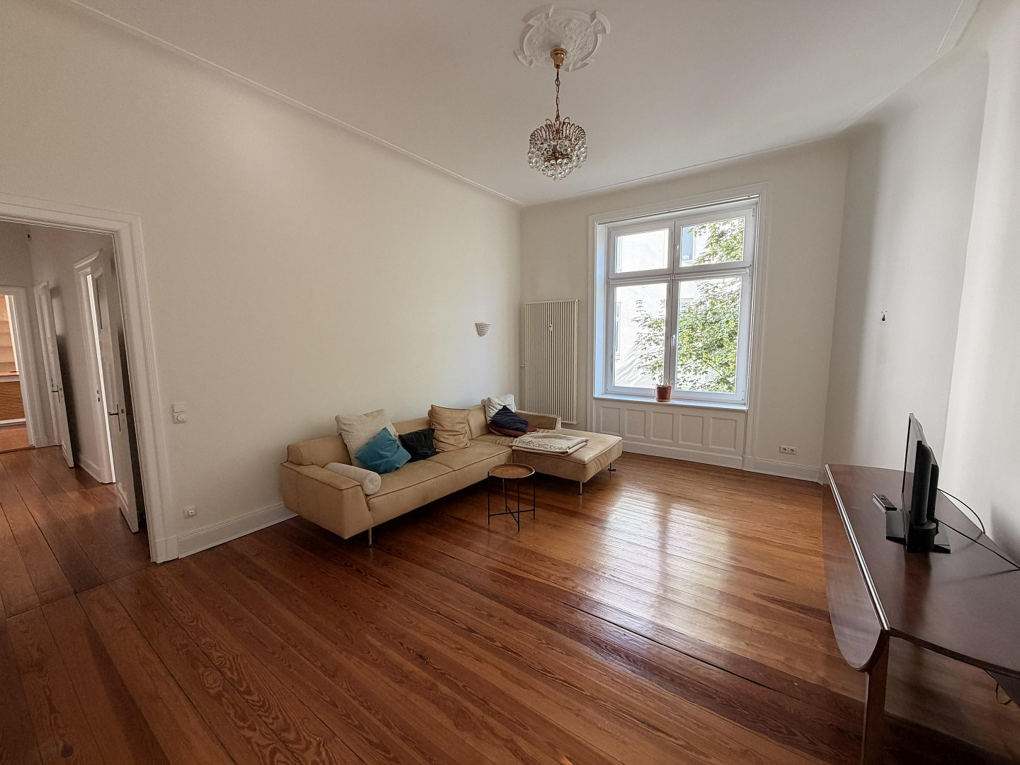 Hohenfelde – Moderne 4-Zimmer-Wohnung mit großzügiger Wohnlounge und Balkon ins Grüne – 22087 Hohenfelde – Vorschaubild 4