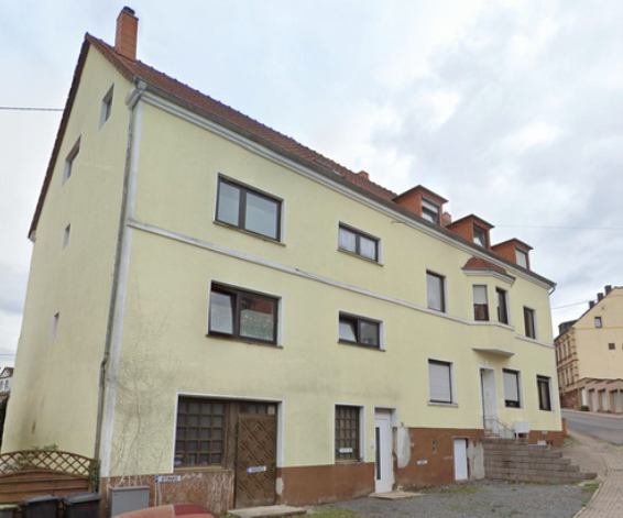 Kapitalanlage: voll vermietetes Mehrfamilienhaus mit Ausbaureserve - 7 Wohnungen & 4 Stellplätze
