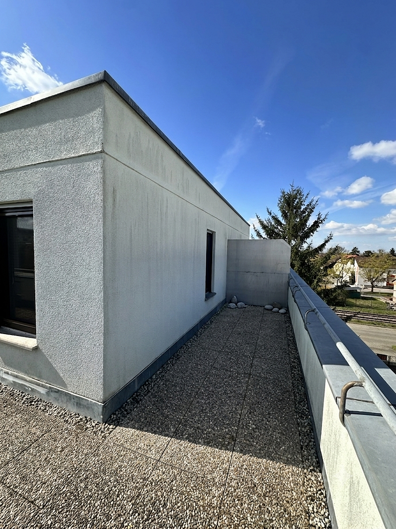 Exklusive 2-Zimmer-Wohnung mit großer Terrasse – komplett modernisiertes Bad in Karlsruhe-Neureut – Unterfeldstraße 14a, 76149 Karlsruhe(Neureut) – Vorschaubild 2