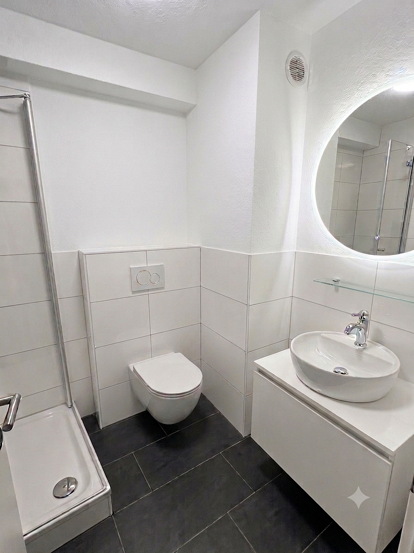 Exklusive 2-Zimmer-Wohnung mit großer Terrasse – komplett modernisiertes Bad in Karlsruhe-Neureut – Unterfeldstraße 14a, 76149 Karlsruhe(Neureut) – Vorschaubild 9