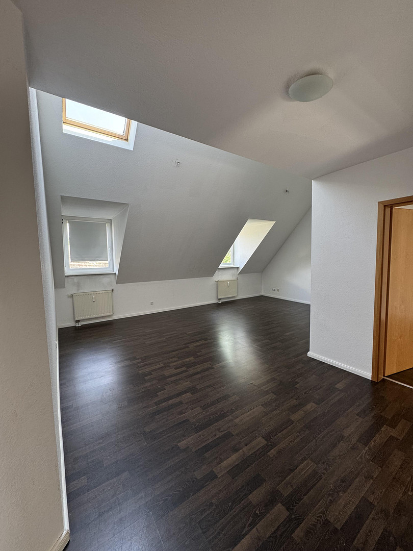 stilvolle 2-Zimmer-DG-Wohnung mit beeindruckender Raumhöhe - zentral in Mz-Kastel, von privat – Admiral-Scheer-Str. 11, 55252 Mainz-Kastel – Vorschaubild 16