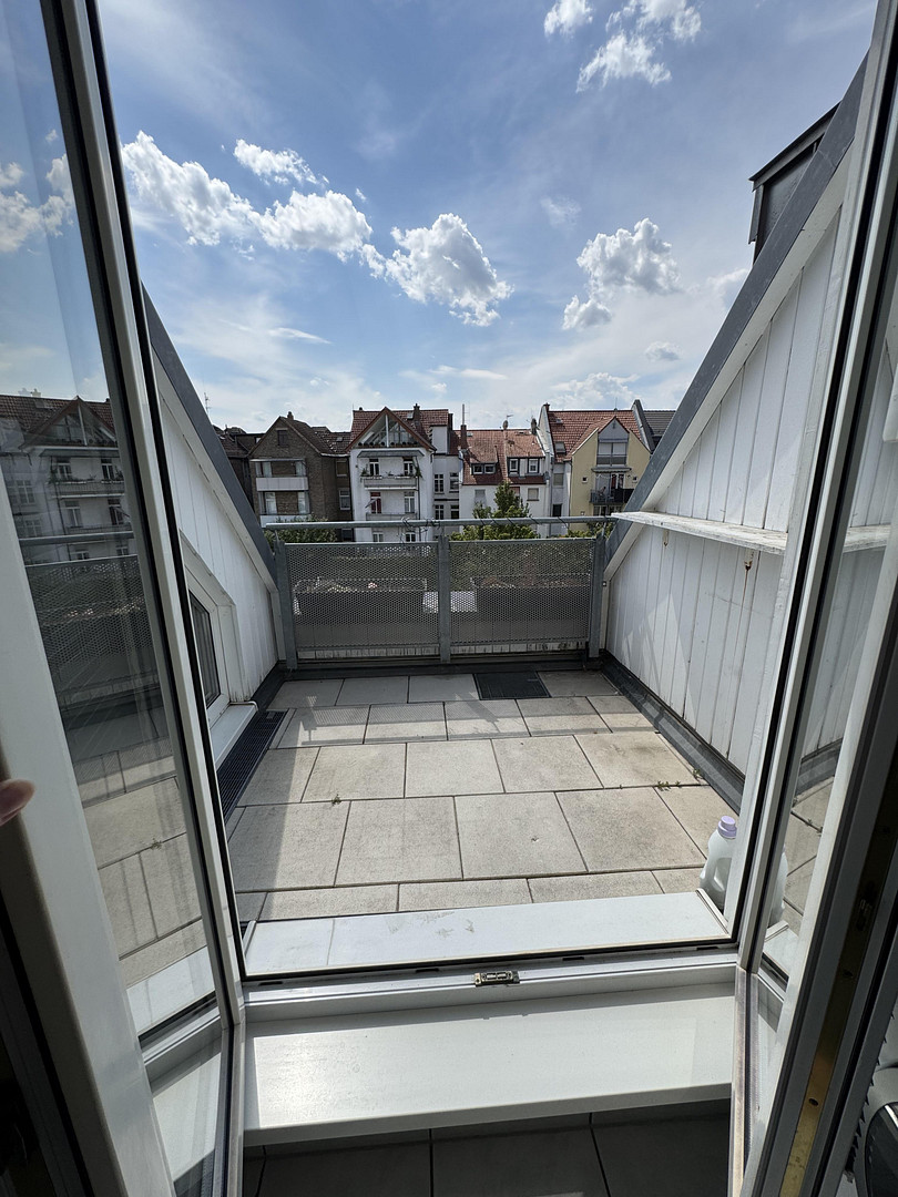 stilvolle 2-Zimmer-DG-Wohnung mit beeindruckender Raumhöhe - zentral in Mz-Kastel, von privat – Admiral-Scheer-Str. 11, 55252 Mainz-Kastel – Vorschaubild 8