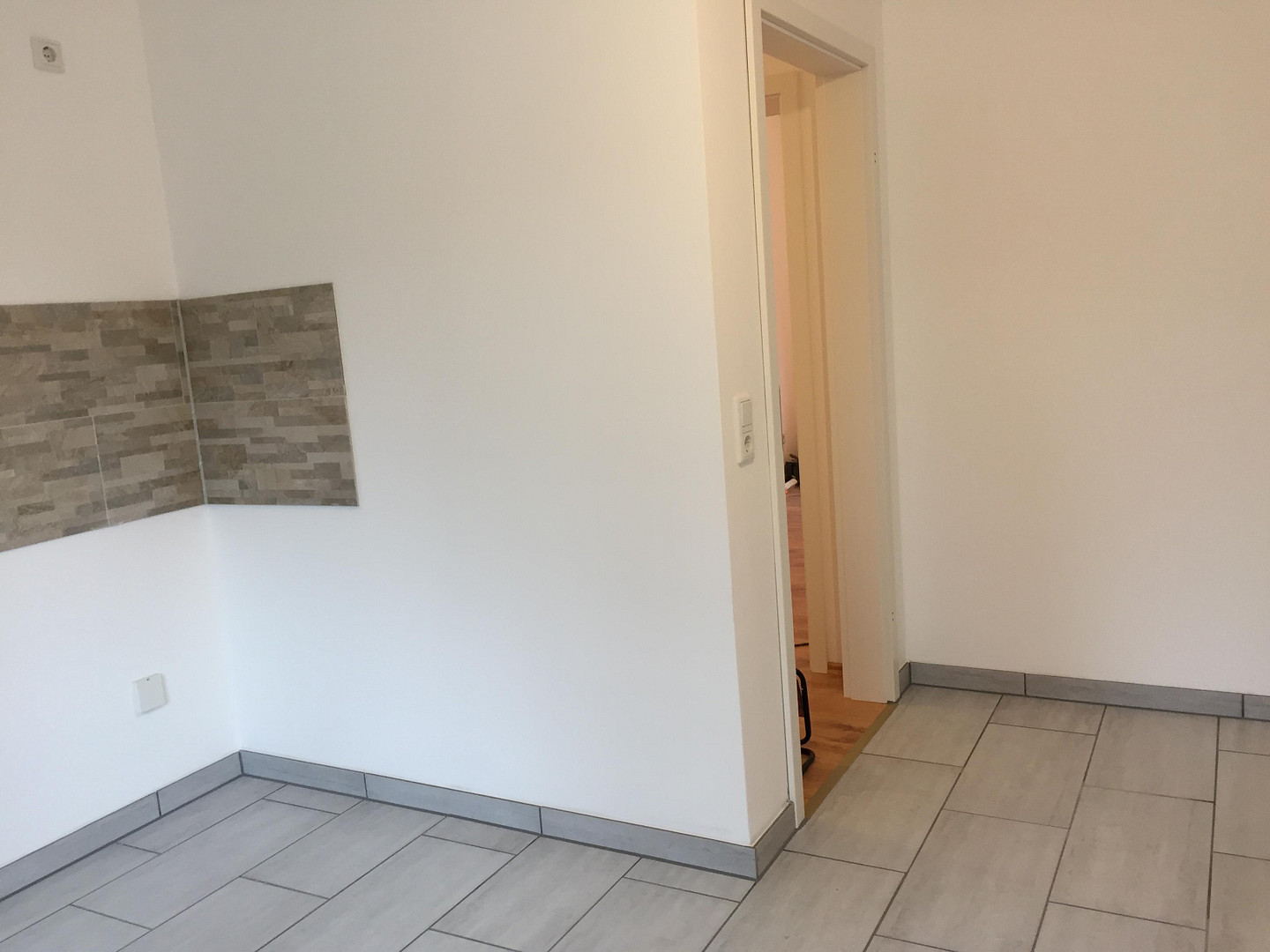 1 Zimmer Erdgeschosswohnung in zentraler Lage – Robert-Koch-Straße 8, 51379 Leverkusen(Opladen) – Vorschaubild 4