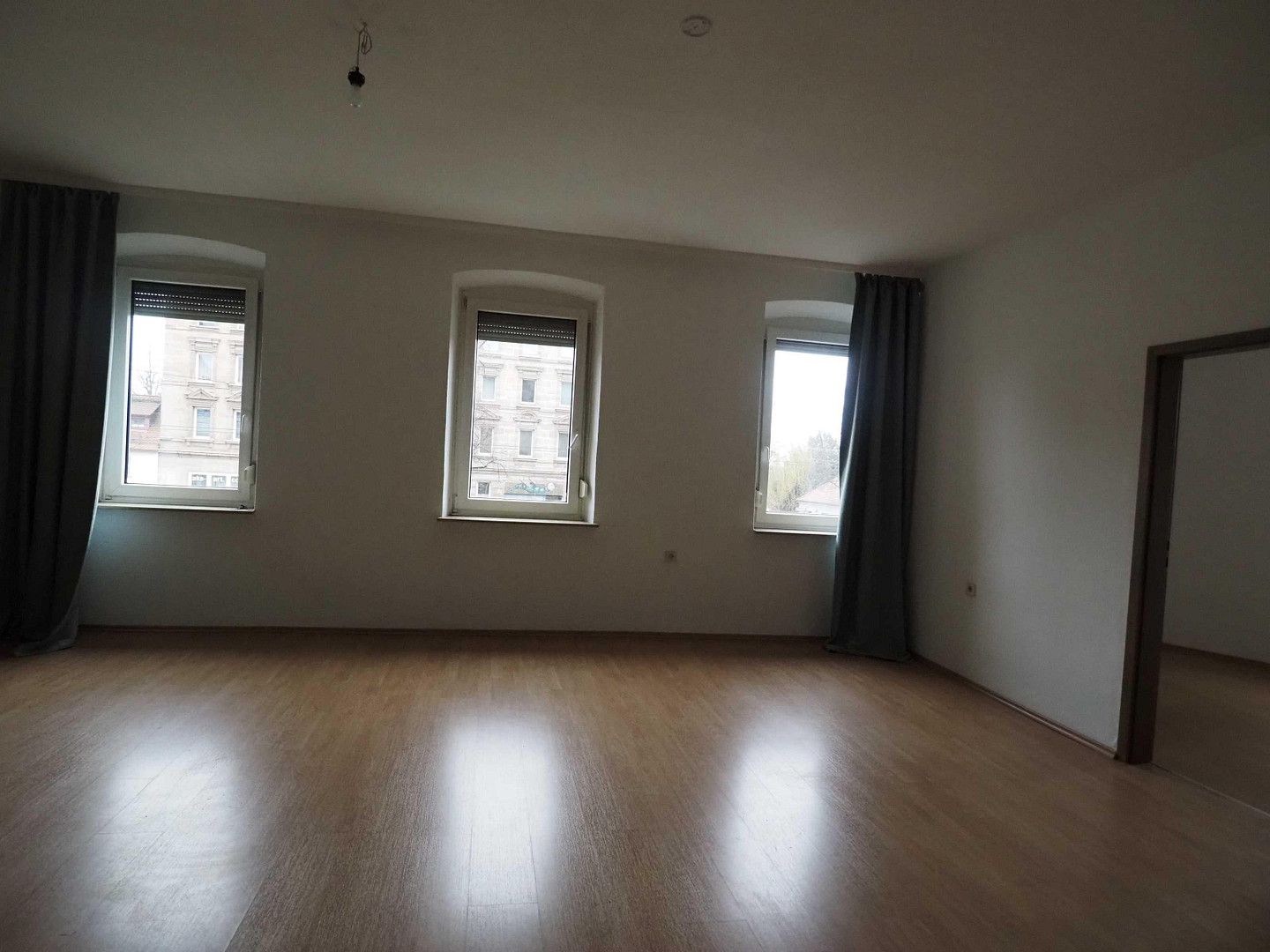 Vermietete 4 Zimmer Wohnung – Nürnberg(St. Johannis) – Vorschaubild 2