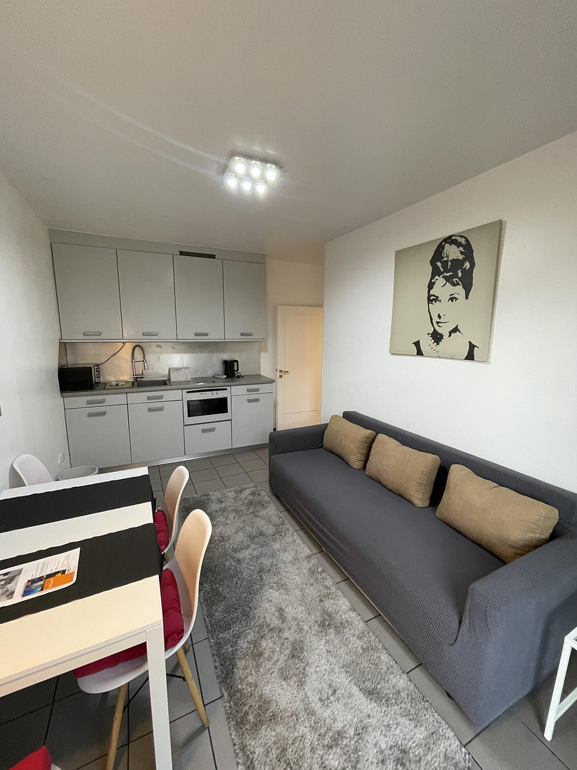 KAPITALANLAGE - 3,37% RENDITE | Schöne 2-Zimmer Wohnung (2 Balkone) - Altstadt nähe Carlsplatz – 40213 Düsseldorf(Carlstadt) – Vorschaubild 3