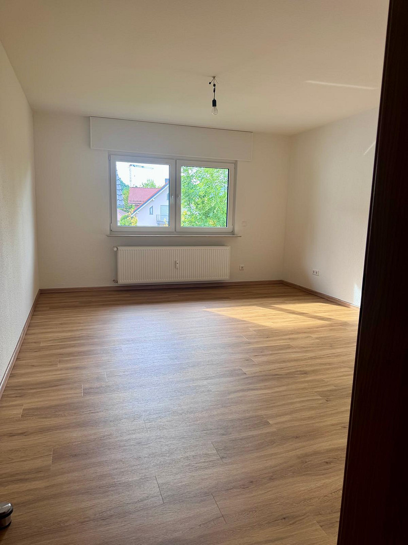 Erstbezug nach Sanierung | 120 m² | Neue Einbauküche | Garage | Ruhige Lage in Fürth-Lörzenbach – Mitlechterner Straße 9, 64658 Fürth (Odenwald)(Lörzenbach) – Vorschaubild 6