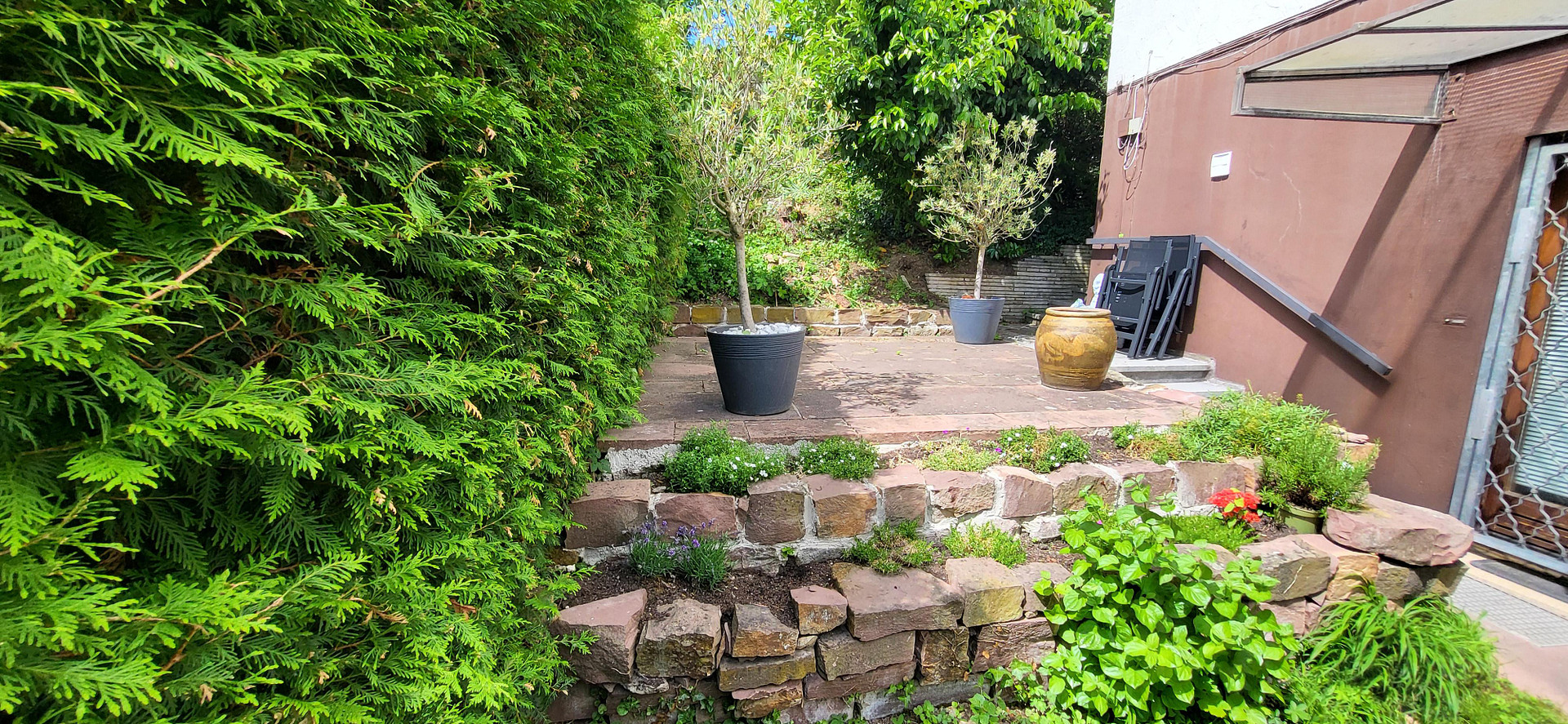 Exklusive 3 ZKB, EBK,Terrasse, Wintergarten+Garten, Top Lage Pforzheim Nordstadt – Oberer Wingertweg 8, 75177 Pforzheim – Vorschaubild 19