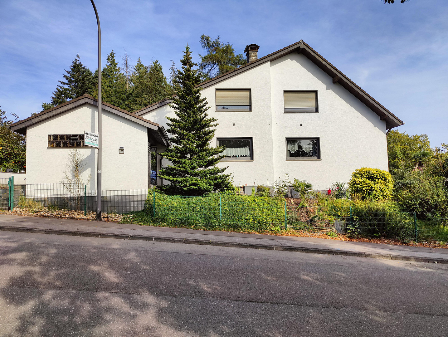 Dreifamilienhaus im Grünen mit großem Grundstück – Remscheid – Vorschaubild 2