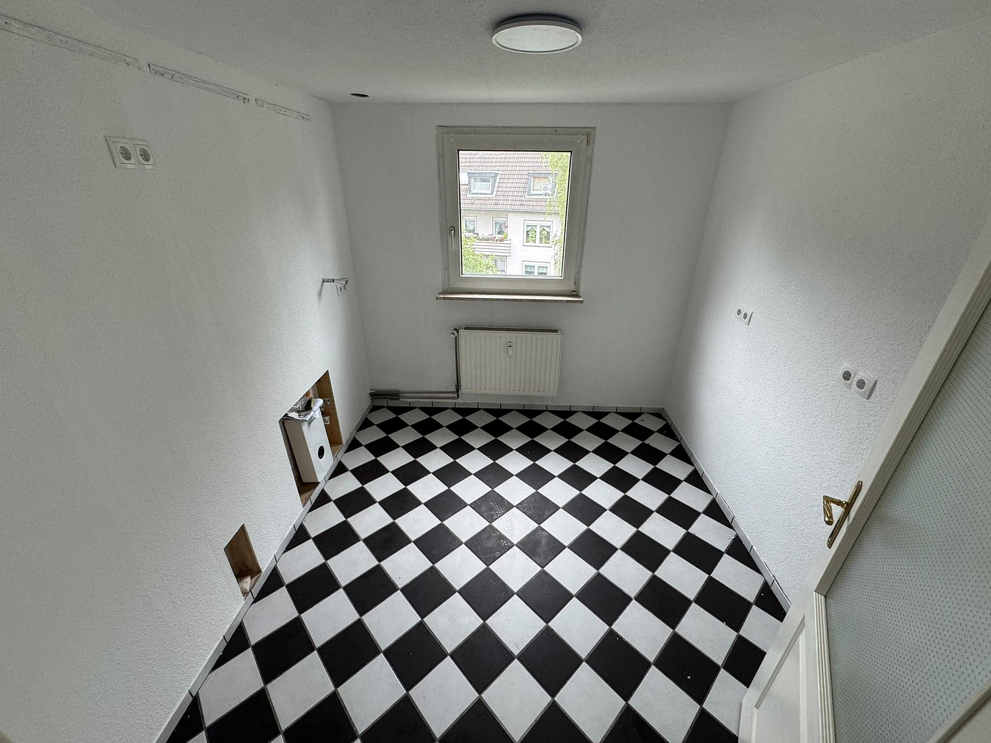 Attraktive und frisch renovierte 3-Zimmer-Wohnung in gepflegtem Mehrfamilienhaus – Lindhorststraße 10, 46240 Bottrop – Vorschaubild 15