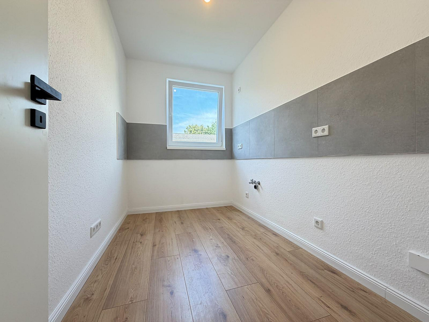Freundliche 3-Zimmerwohnung mit Loggia & Stellplatz - Renoviert – Graubündener Straße 39, 28325 Bremen(Osterholz) – Vorschaubild 8