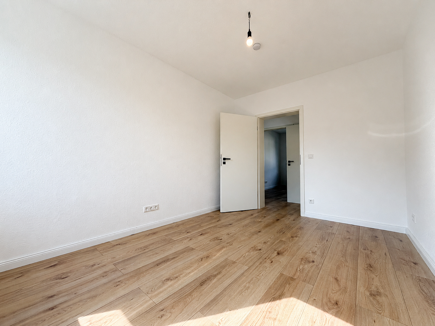 Freundliche 3-Zimmerwohnung mit Loggia & Stellplatz - Renoviert – Graubündener Straße 39, 28325 Bremen(Osterholz) – Vorschaubild 11
