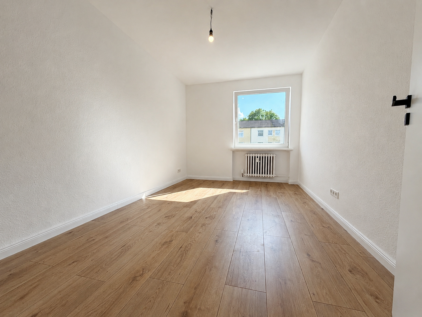 Freundliche 3-Zimmerwohnung mit Loggia & Stellplatz - Renoviert – Graubündener Straße 39, 28325 Bremen(Osterholz) – Vorschaubild 12