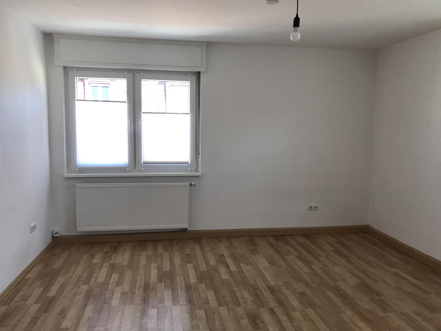 Top renovierte helle 3 ZW, WG geeignet, sehr gute Anbindung VGN – Nürnberg(Galgenhof) – Vorschaubild 8