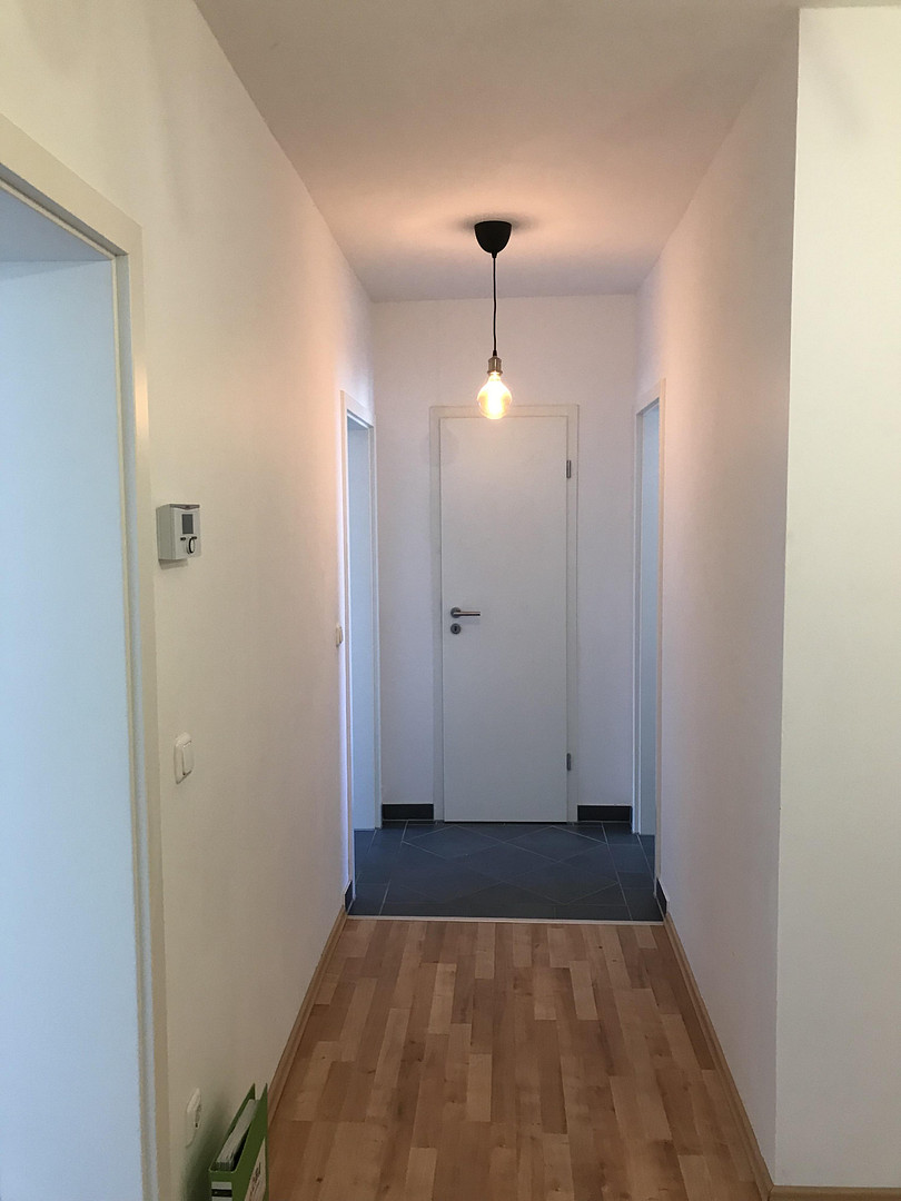 Top renovierte helle 3 ZW, WG geeignet, sehr gute Anbindung VGN – Nürnberg(Galgenhof) – Vorschaubild 3
