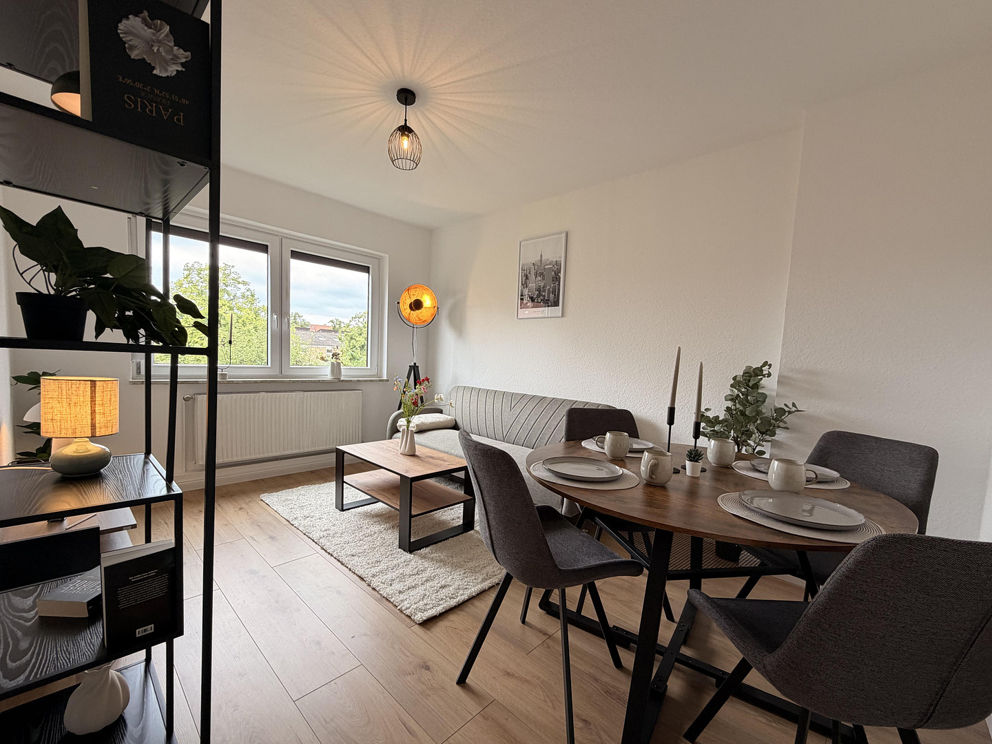 Sofort bezugsbereit: 2-Zimmerwohnung in modernisiertem Topzustand – Löhnhorster Straße 4, 28237 Bremen(Gröpelingen) – Vorschaubild 2