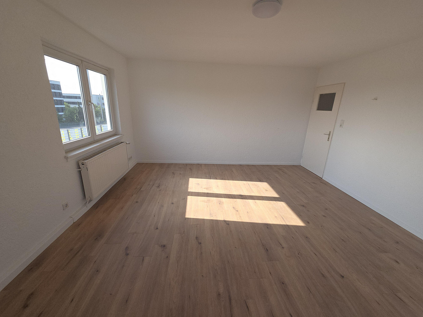 frisch renovierte 2-Zimmer-Wohnung mit neuer Einbauküche in Mannheim-Lindenhof – Mannheim Lindenhof(Neckarau) – Vorschaubild 7