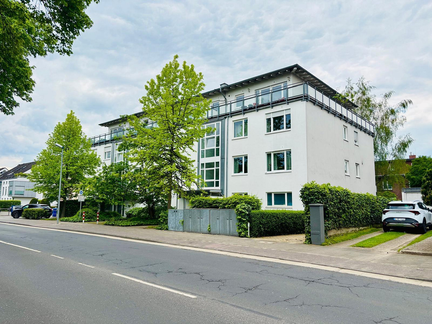 Tolle Wohnung mit großem Balkon in Kaiserswerth – Arnheimer Str. 144a, 40489 Düsseldorf(Kaiserswerth) – Vorschaubild 2