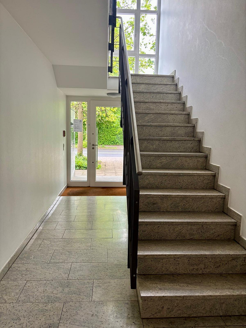 Tolle Wohnung mit großem Balkon in Kaiserswerth – Arnheimer Str. 144a, 40489 Düsseldorf(Kaiserswerth) – Vorschaubild 3