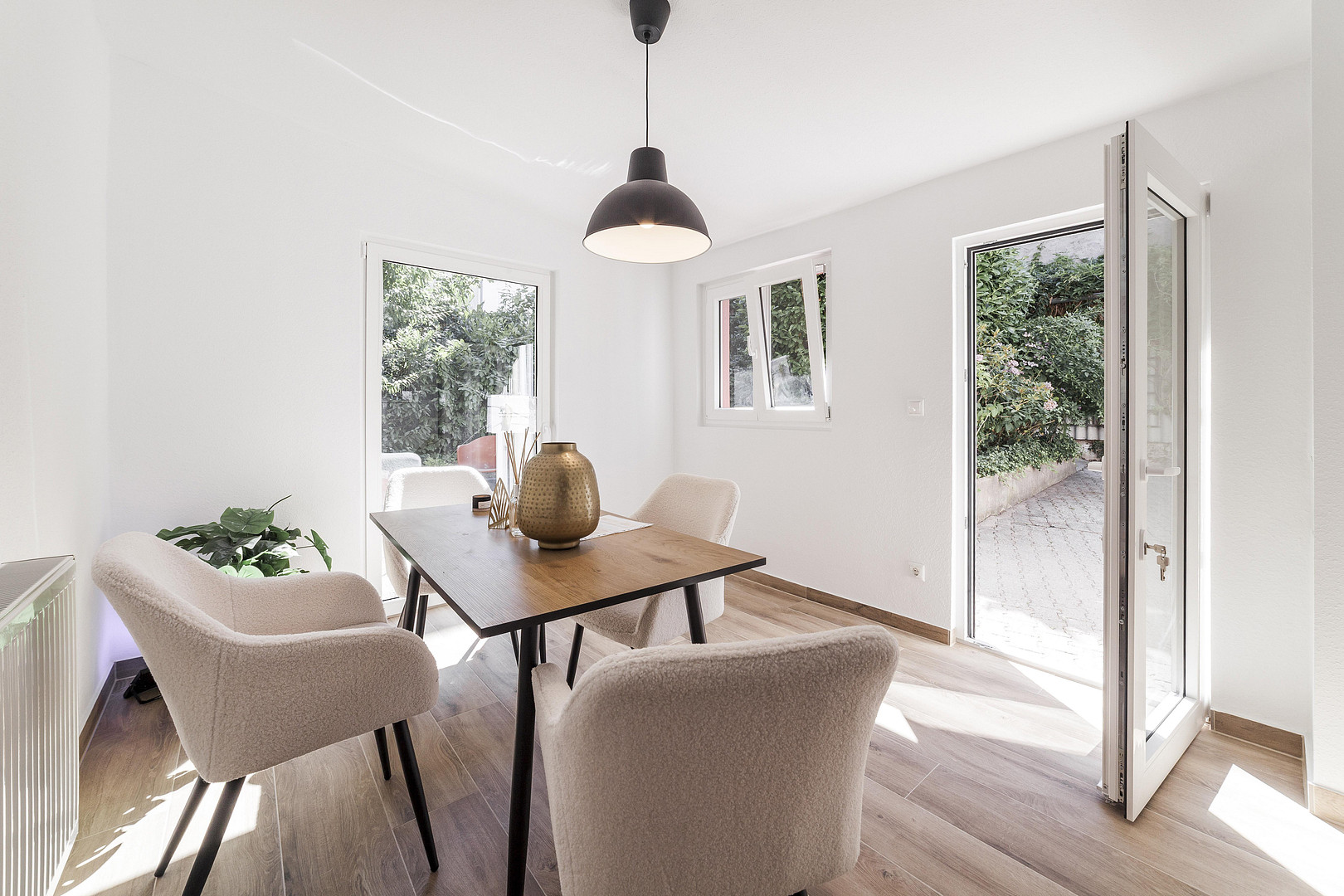 Traumhaftes Fachwerkhaus mit großem Grundstück und Terrasse – Frankfurt(Seckbach) – Vorschaubild 4
