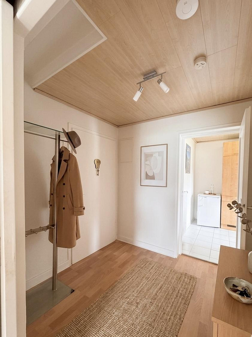 Lichtdurchflutete 2-Zimmer-Wohnung mit Balkon, modernem Bad & Top-Anbindung in Wiesbaden-Schierstein – Hardtstr. 3, 65201 Wiesbaden – Vorschaubild 3