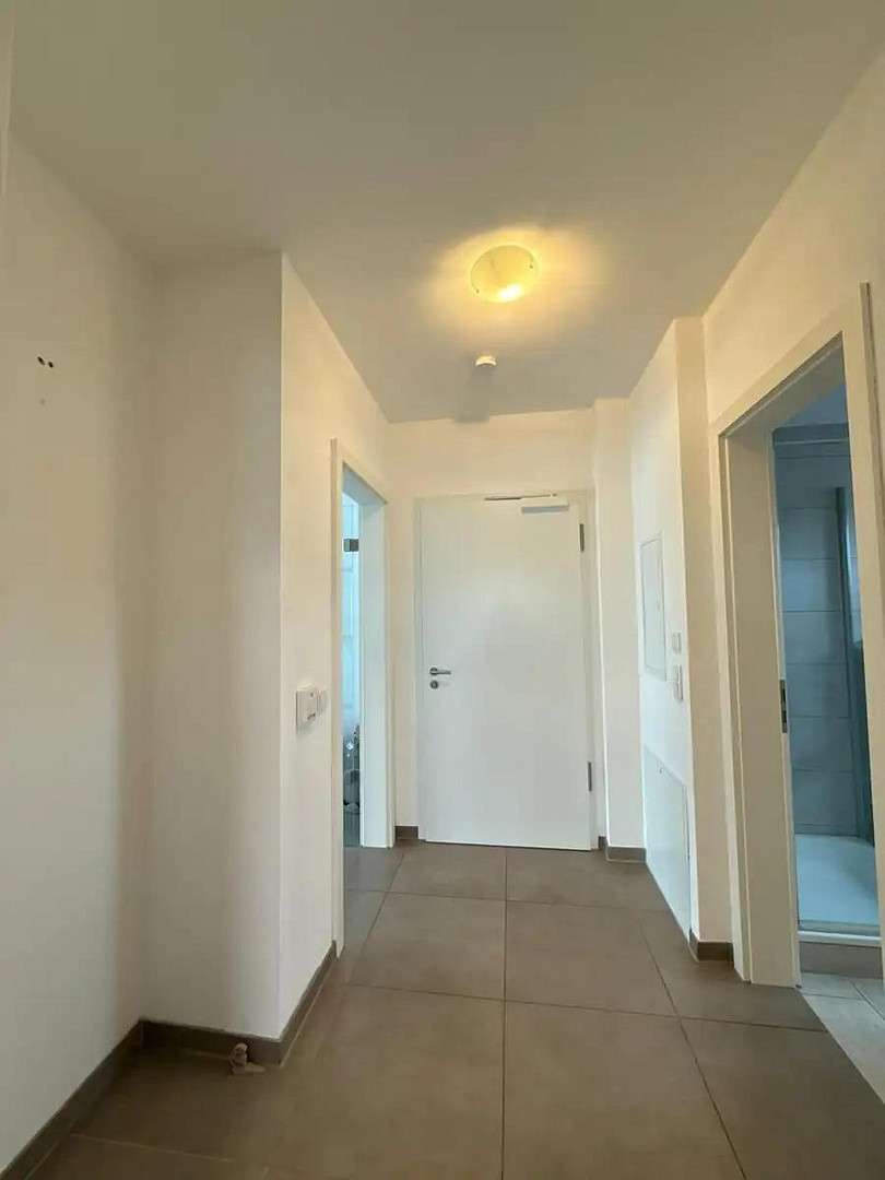 Hochwertige und neuwertige 2-Zimmer-Dachgeschosswohnung mit Einbauküche – Ingolstadt(Haunwöhr) – Vorschaubild 5