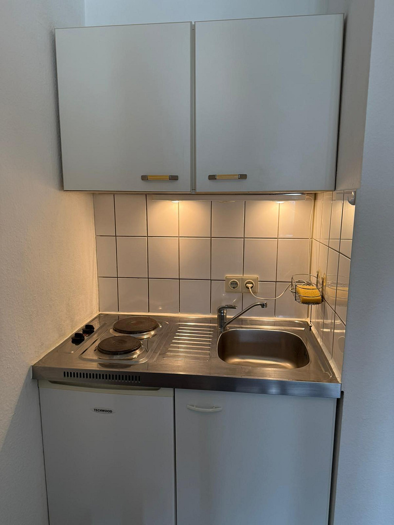 Modernes/ruhiges 1-Zimmer-Appartement mit Einbauküche in zentraler Lage in Fürth – Lange Straße 74, 90762 Fürth – Vorschaubild 6