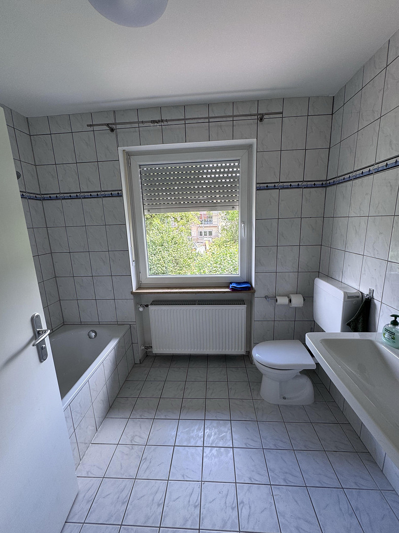 Attraktive, frisch renovierte Doppelhaushälfte in ruhiger Lage von Unterpfaffenhofen – Germering(Unterpfaffenhofen) – Vorschaubild 14