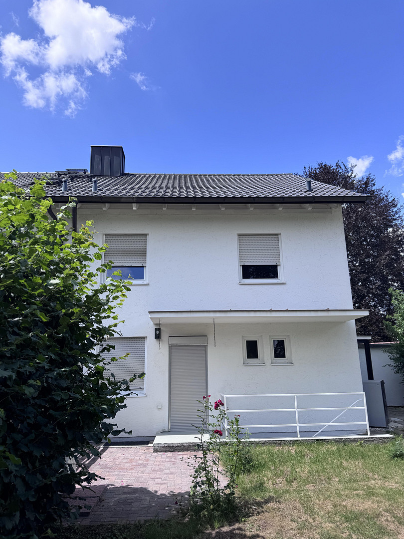 Attraktive, frisch renovierte Doppelhaushälfte in ruhiger Lage von Unterpfaffenhofen – Germering(Unterpfaffenhofen) – Vorschaubild 2