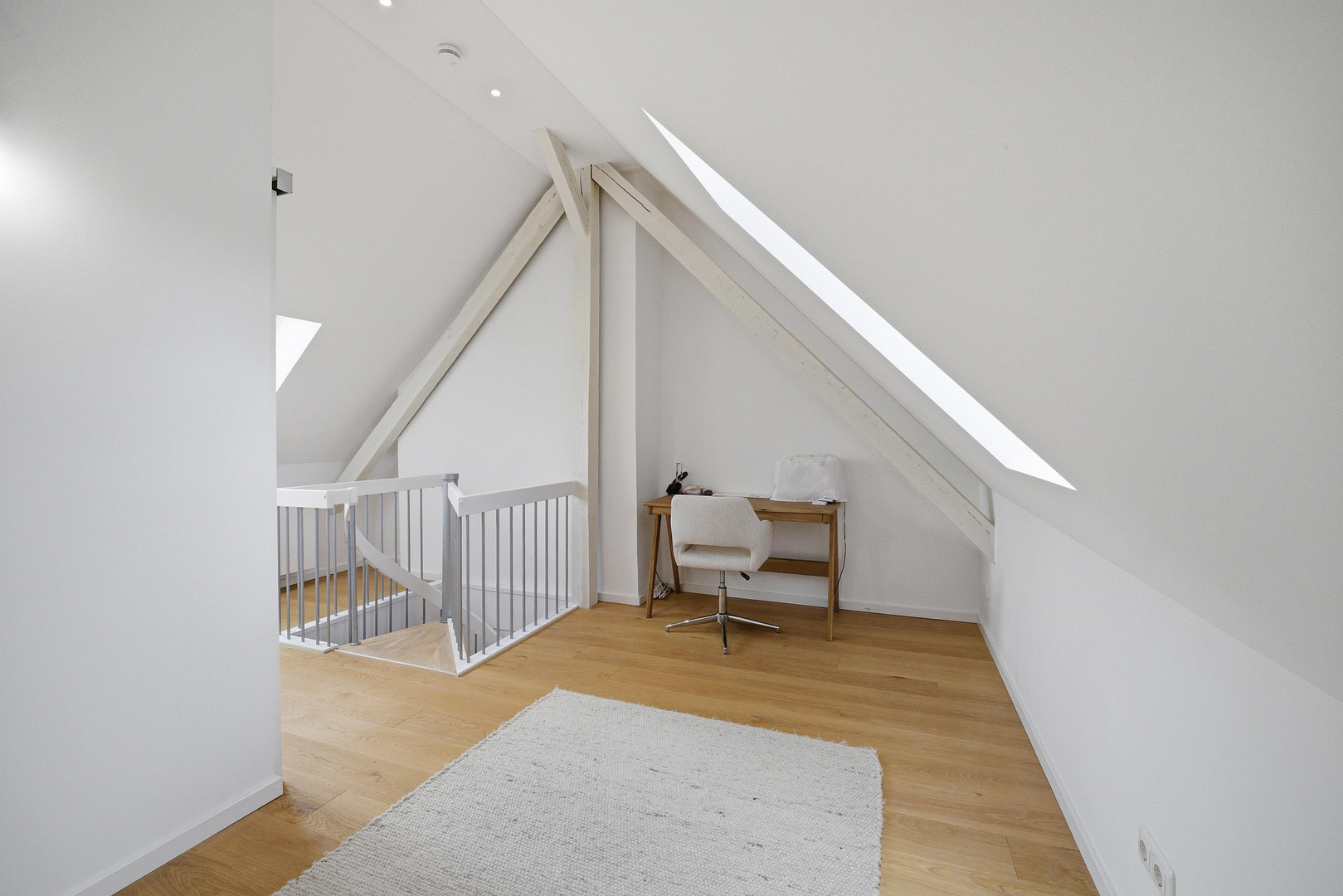 Schönstes Schwabing -kernsanierte DG-Wohnung in denkmalgeschütztem Altbau – Herzogstraße 89, 80796 München(Schwabing) – Vorschaubild 7