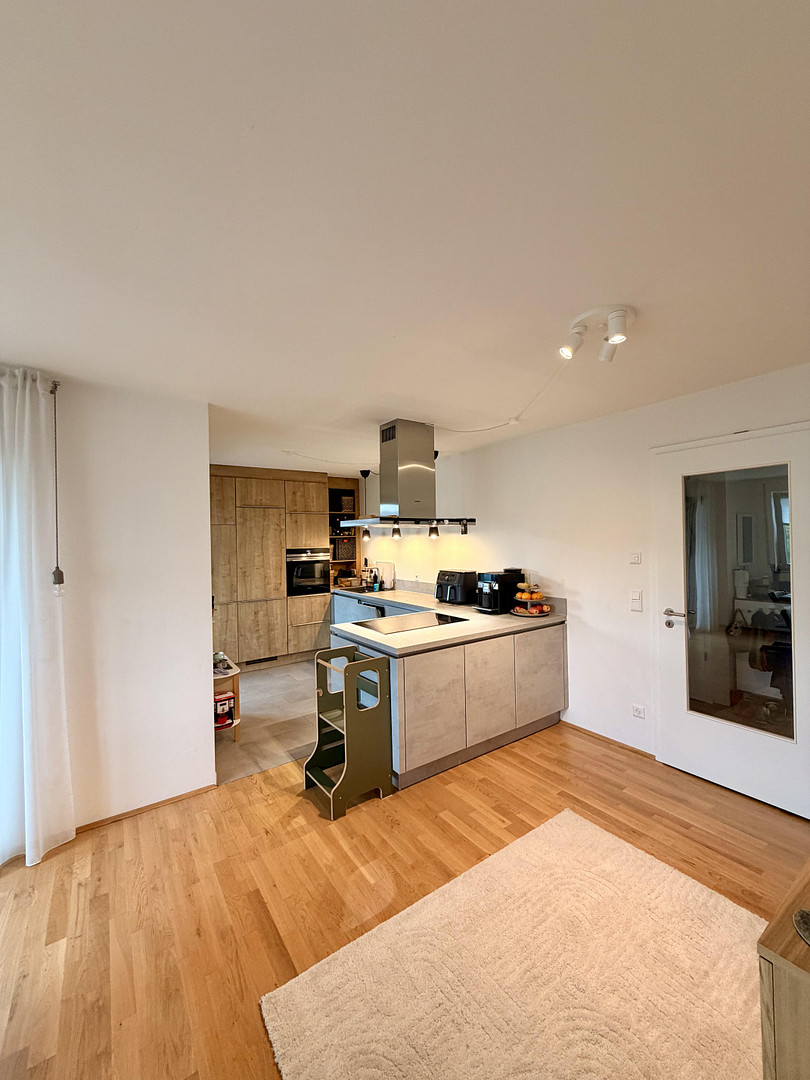 Exklusive 4-Zimmer-Wohnung mit Designerküche und Tiefgaragenstellplatz – Wohnen auf höchstem Niveau – Herrnstr 33, 90763 Fürth – Vorschaubild 3
