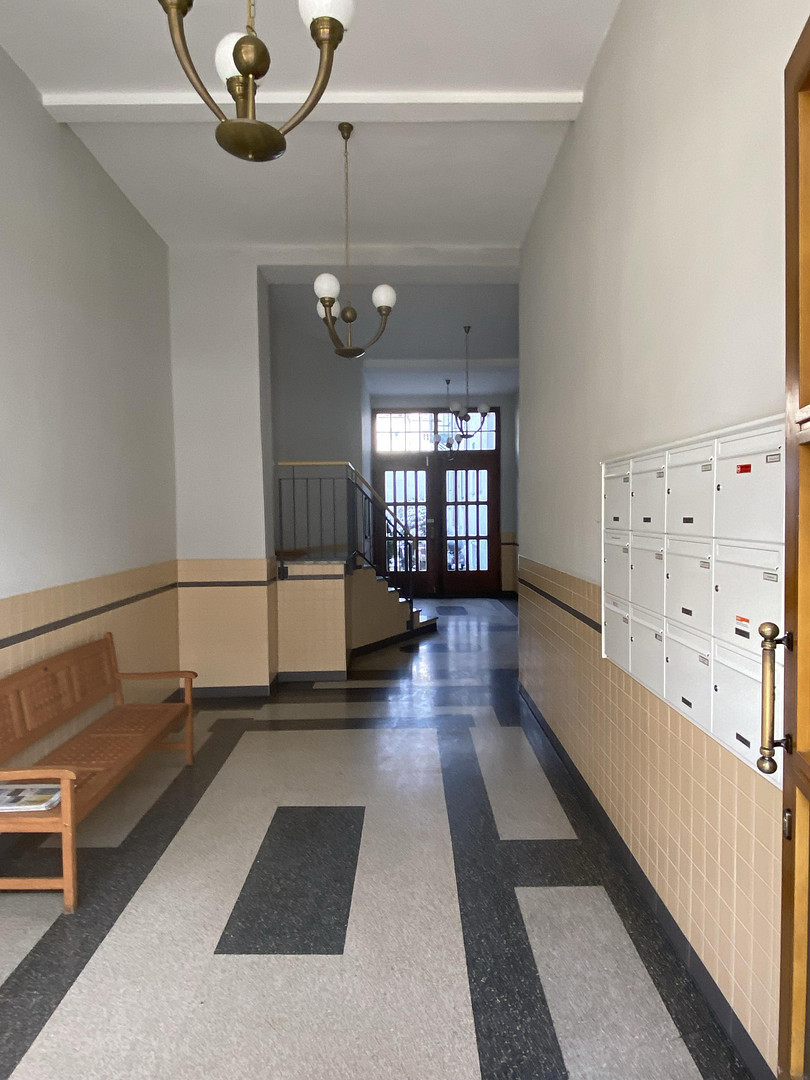 2 Zimmer Wohnung im sanierten Altbau in Neuhausen (teilmöbliert) – Donnersbergerstr. 10, 80634 München(Neuhausen) – Vorschaubild 3